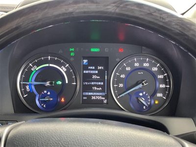 TOYOTA VELLFIRE - 9