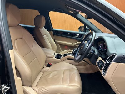 PORSCHE CAYENNE - 6