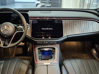 MERCEDES-BENZ E-CLASS - 4