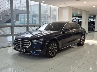 MERCEDES-BENZ E-CLASS - 1