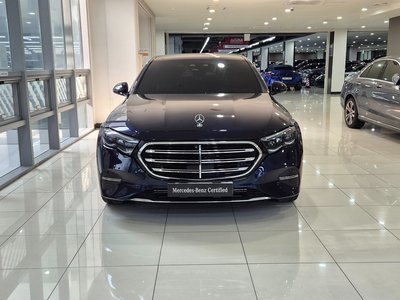 MERCEDES-BENZ E-CLASS - 2