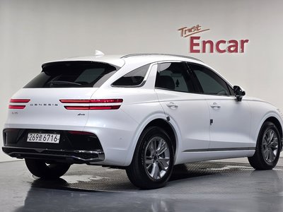 2024 Genesis GV70 photo 3