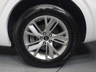 2024 Genesis GV70 photo 8