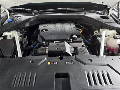 2024 Genesis GV70 photo 7