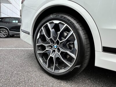 BMW X7 2024 thumbnail 33
