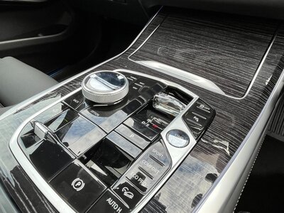 BMW X7 2024 thumbnail 19