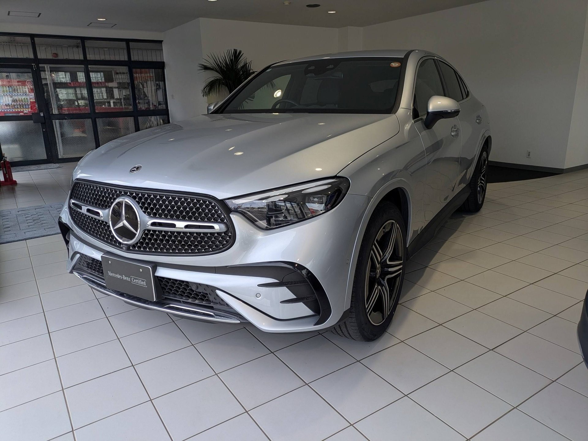 MERCEDES-BENZ GLC - View 1