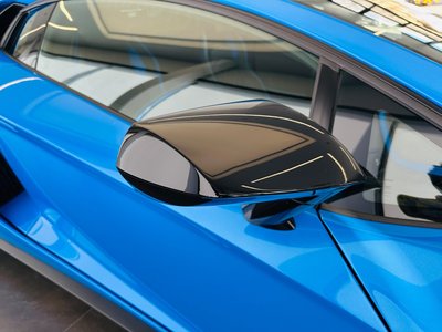 LAMBORGHINI AVENTADOR - 6