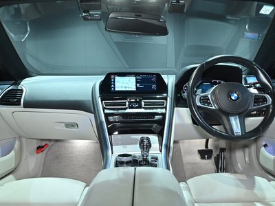 2019 BMW 8 SERIES — миниатюра 20