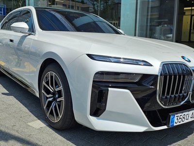 BMW 7 SERIES - 5