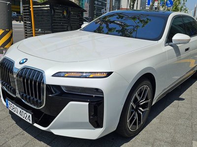BMW 7 SERIES - 6
