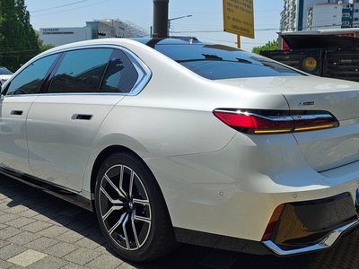 BMW 7 SERIES - 3