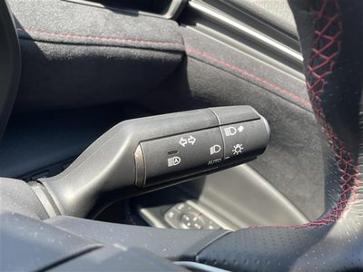 2025 Lexus LBX — миниатюра 11