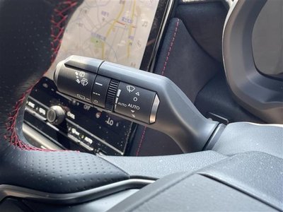 صورة 10 لـ 2025 Lexus LBX
