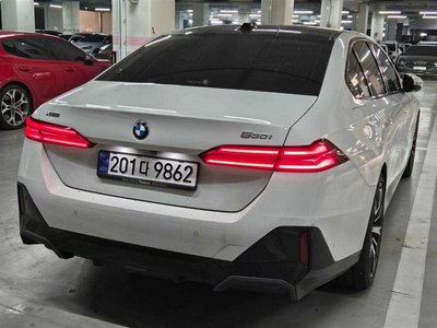 BMW 5 SERIES - 2