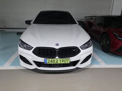 2025 BMW 8 SERIES 照片 1