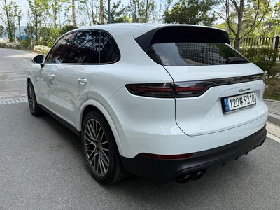 PORSCHE CAYENNE - 3