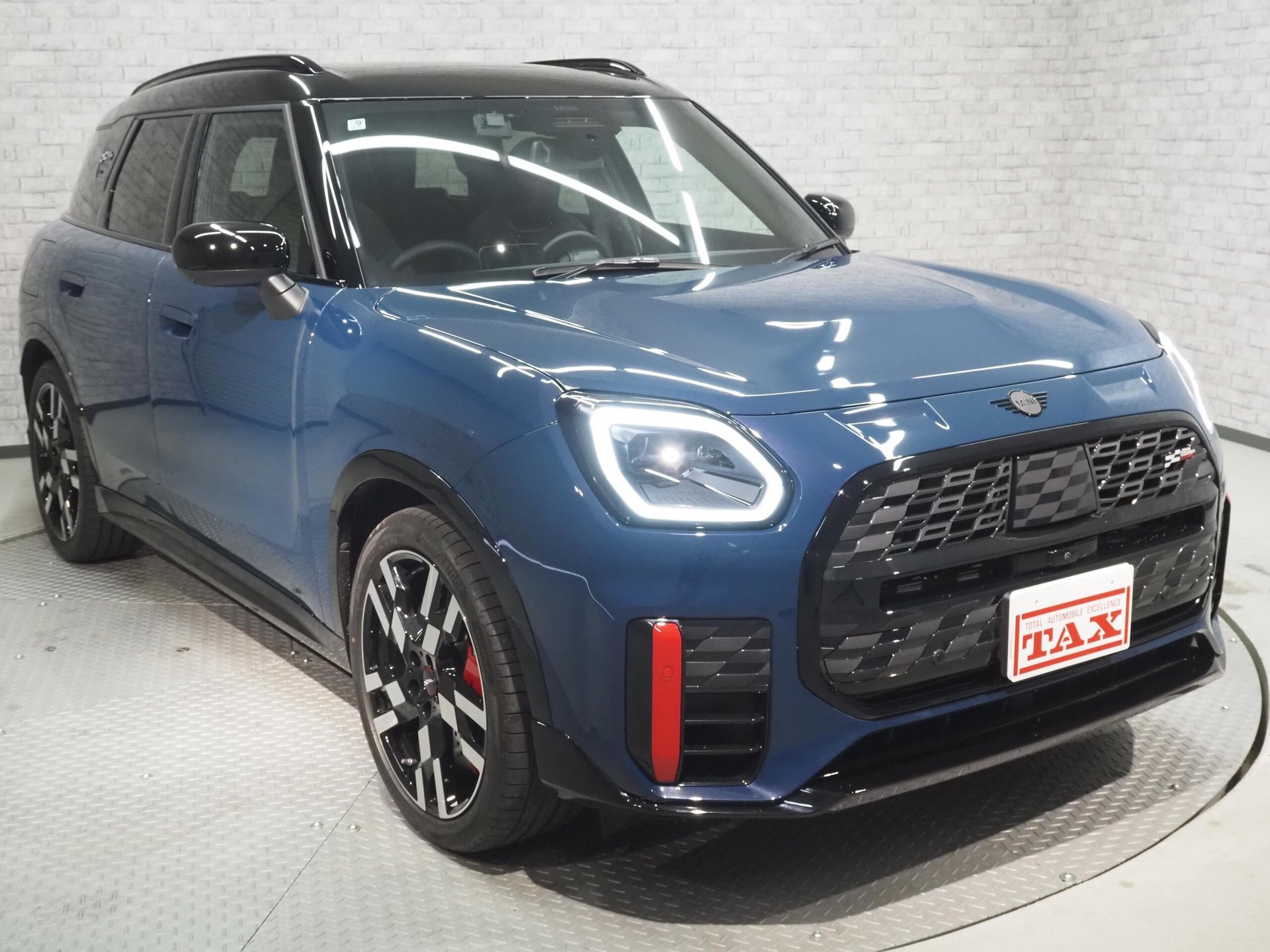 MINI MINI COUNTRYMAN - View 1