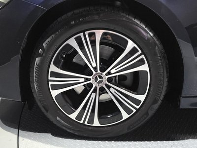 MERCEDES-BENZ E-CLASS - 6