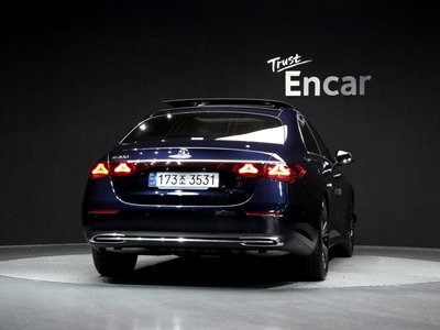 MERCEDES-BENZ E-CLASS - 4