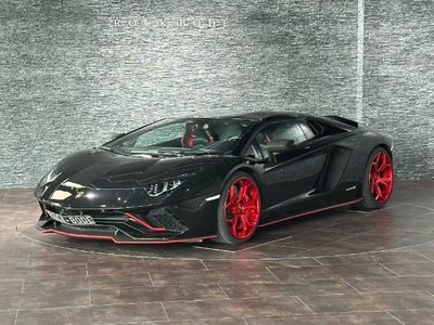 LAMBORGHINI AVENTADOR ROADSTER - 1