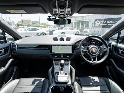 PORSCHE CAYENNE - 6