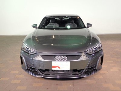 AUDI RS E-TRON GT - 2