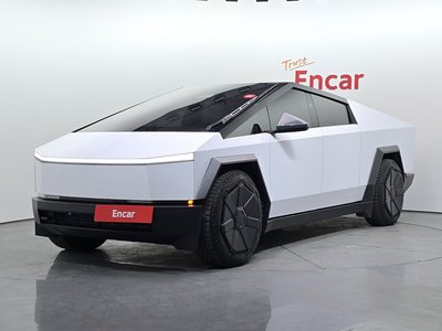 TESLA CYBERTRUCK - 1