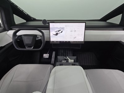 TESLA CYBERTRUCK - 5