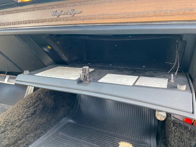 CADILLAC FLEETWOOD - 10