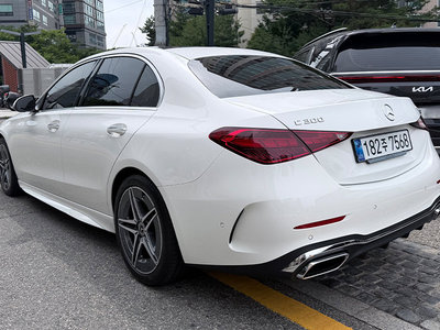2026 MERCEDES-BENZ C-CLASS 照片 2