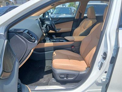 صورة 7 لـ 2024 Lexus NX