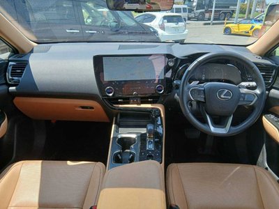 صورة 5 لـ 2024 Lexus NX