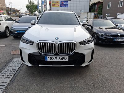 2025 BMW X5 photo 3