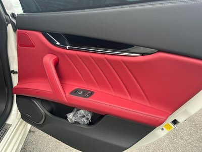 2024 Maserati QUATTROPORTE 缩略图 37