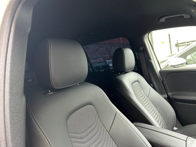 MERCEDES-BENZ GLB - 9