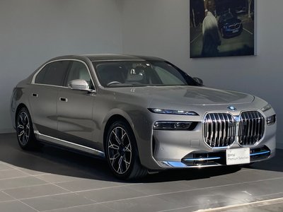 BMW I7 - 2