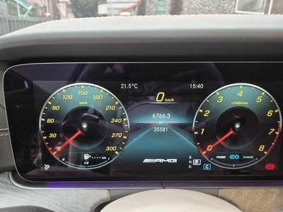 MERCEDES-BENZ GT AMG - 8