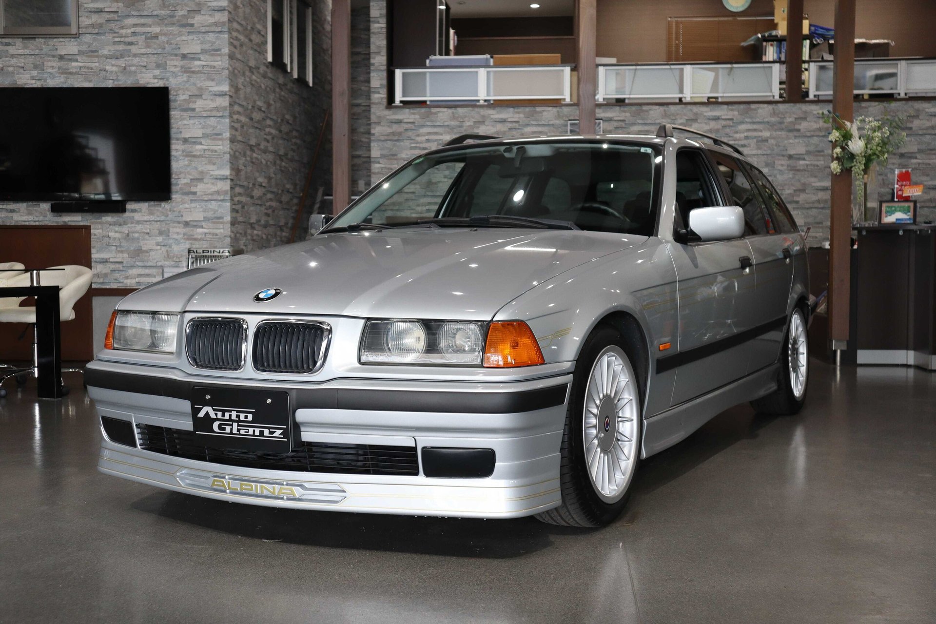 BMW ALPINA B6 TOURING - View 1