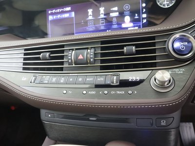 2017 Lexus LS 缩略图 12