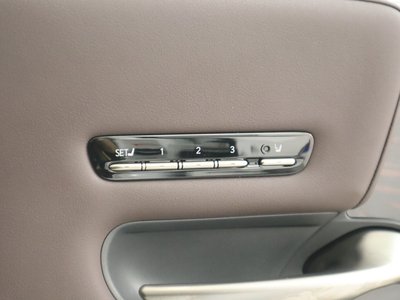 2017 Lexus LS 缩略图 25