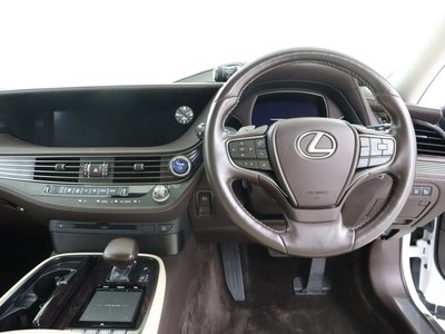 2017 Lexus LS 照片 8