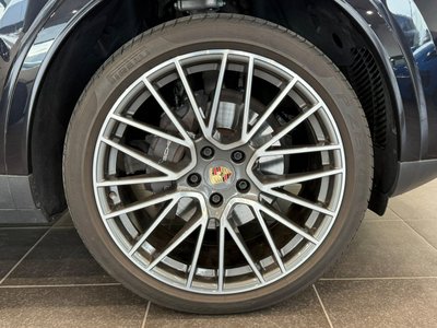 PORSCHE CAYENNE - 9