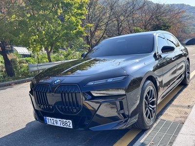 BMW 7 SERIES