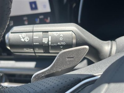 2025 Lexus RX thumbnail 25