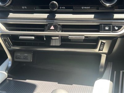 2025 Lexus RX thumbnail 21