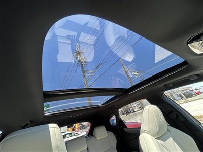 صورة 8 لـ 2025 Lexus RX