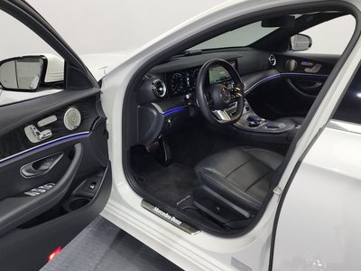 MERCEDES-BENZ E-CLASS - 10