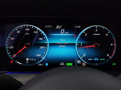 MERCEDES-BENZ E-CLASS - 8