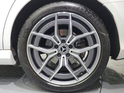 MERCEDES-BENZ E-CLASS - 6